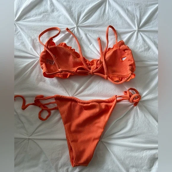 Bathing suit - Picture 2 of 2